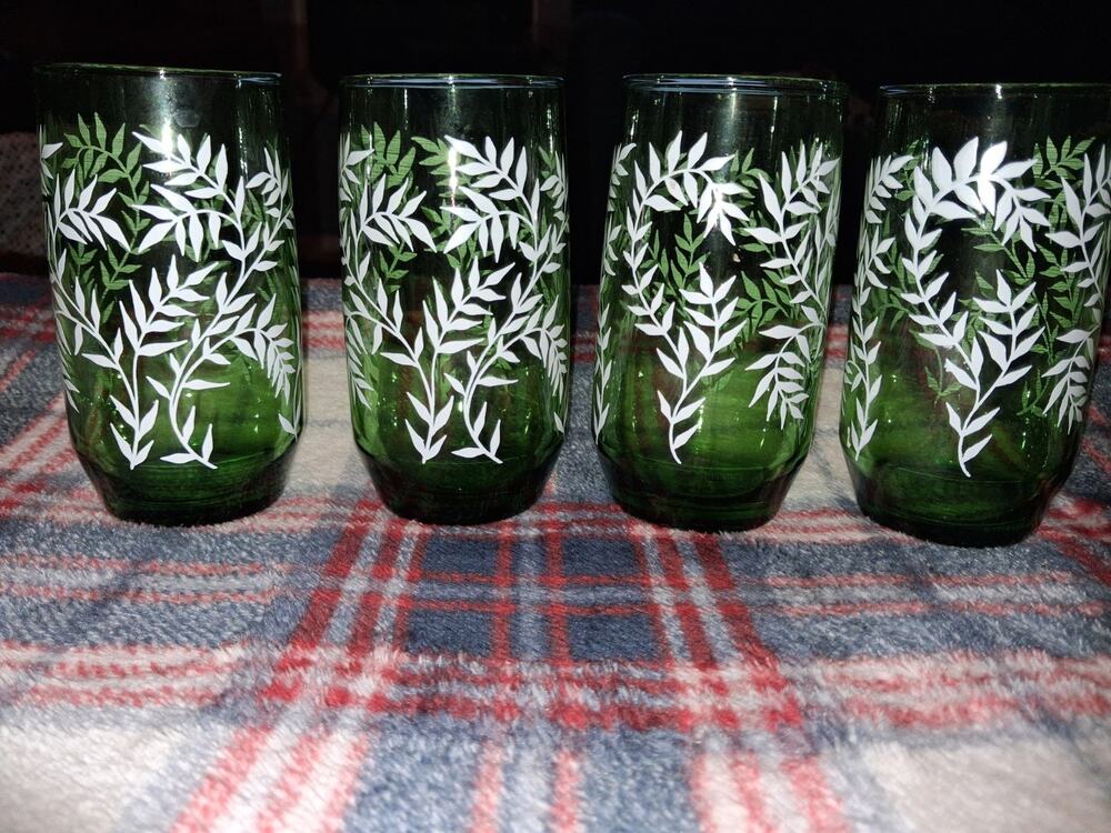 Vintage Anchor Hocking Newport Green W/ White Fern Leaves Set Of 4 - 5in Glasses
